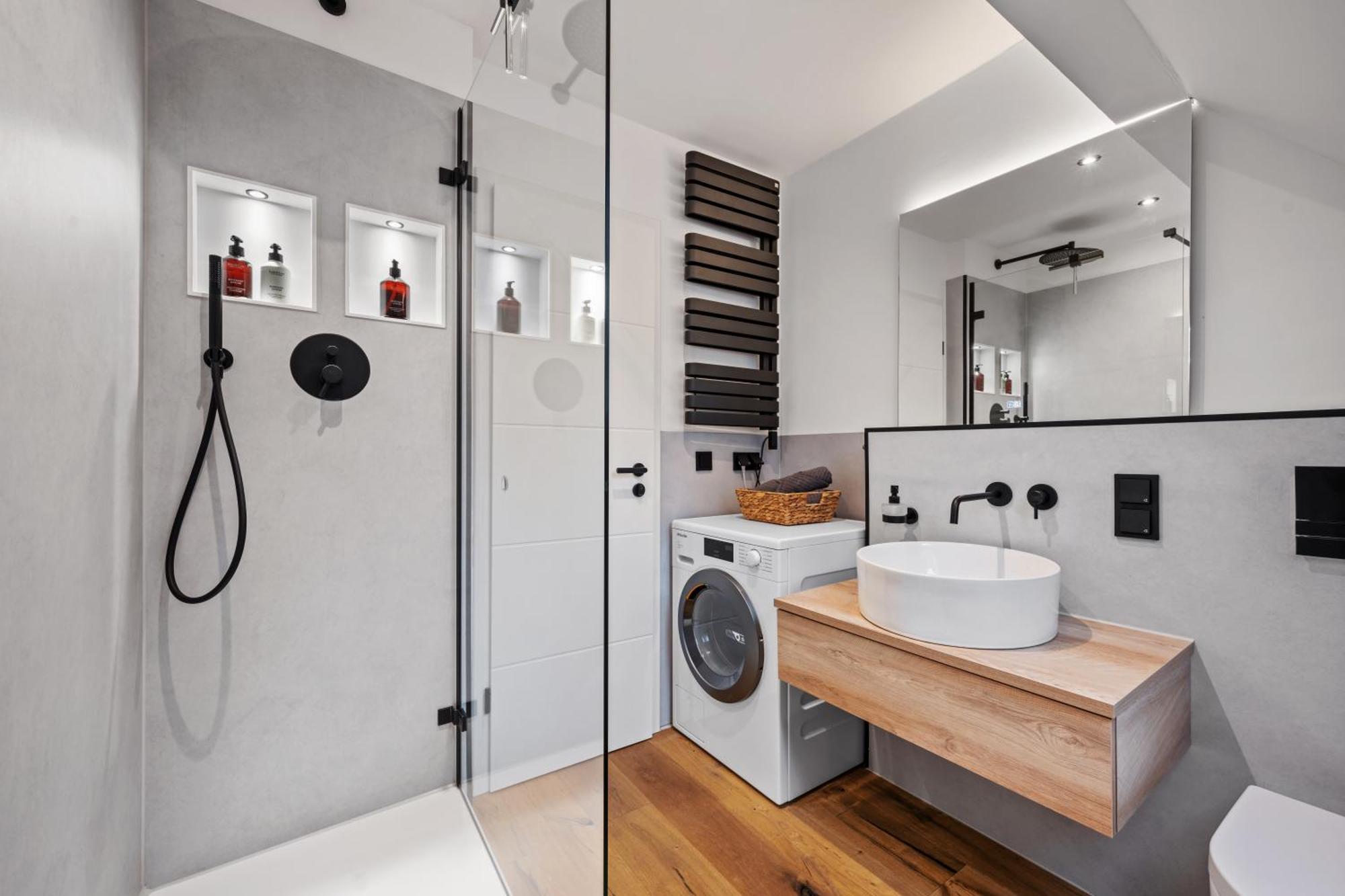 Edler Wohnraum Modernes Vorstadtstudio Mit Emma-Bett, Garten & Kaffeevollautomat Zwickau Bagian luar foto
